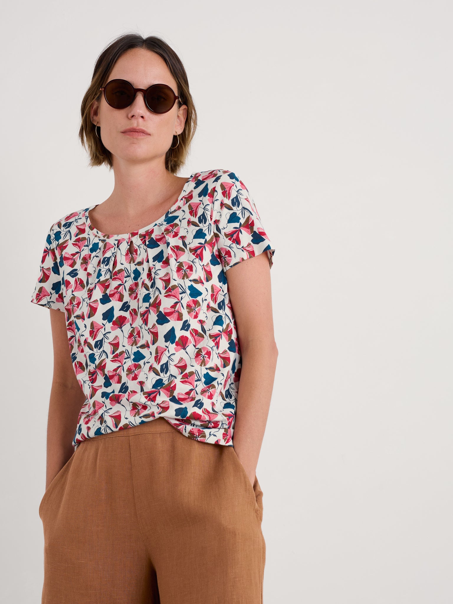 Appletree T-Shirt - Parasol Floral Chalk