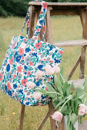 Beverly Tote Bag - Blue Summer Meadow