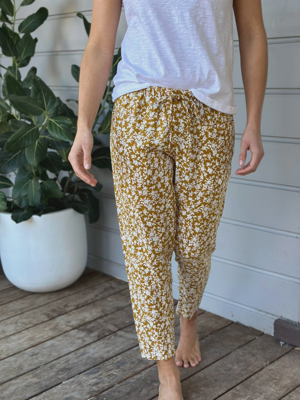 Tumeric Pant Jessie Pant - Turmeric Floral – From Dust